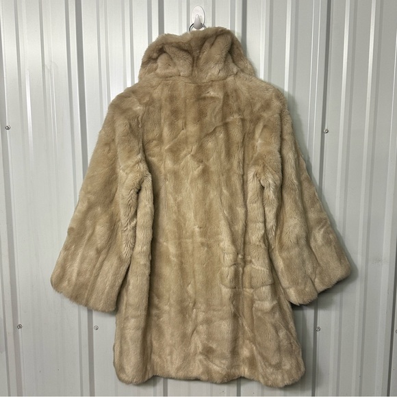 Vintage Sears Fashion Beige Faux Fur Coat Women 10 Retro Old Money Glam Chic - Picture 2 of 9